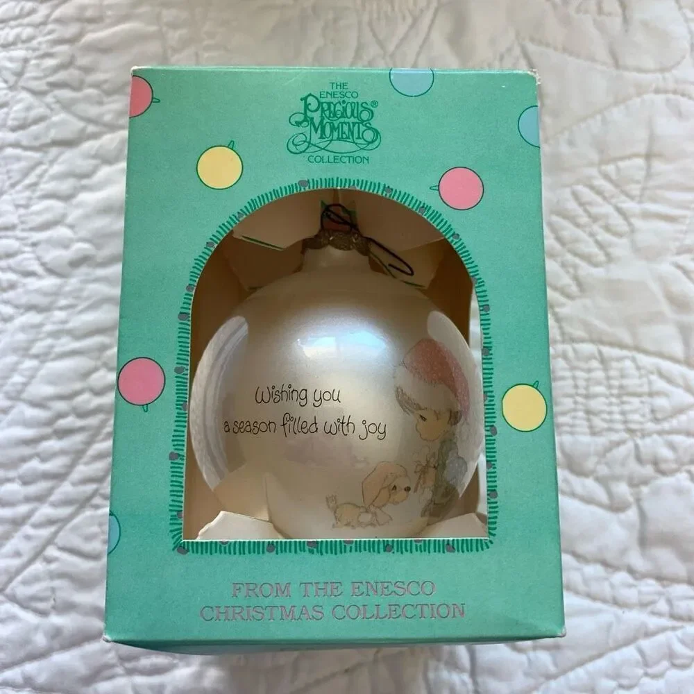 Precious moments vintage Christmas ball 1980 ￼